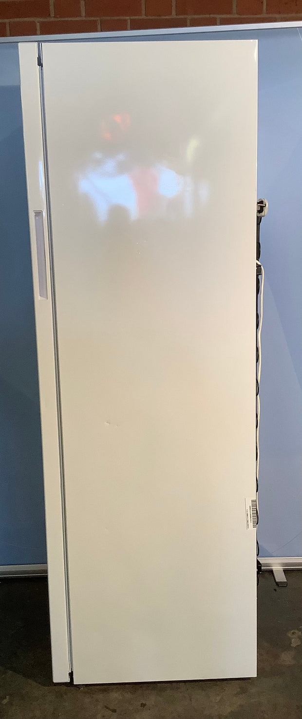 Zanussi Freestanding Freezer ZUHE30FW2 L48116