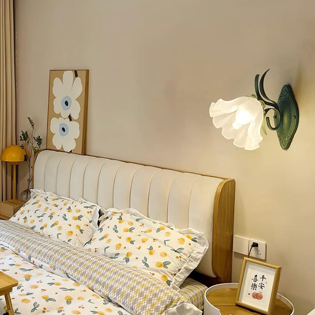 Wall Lamp Vintage Floral Glass Shade for Bedroom and Living Room